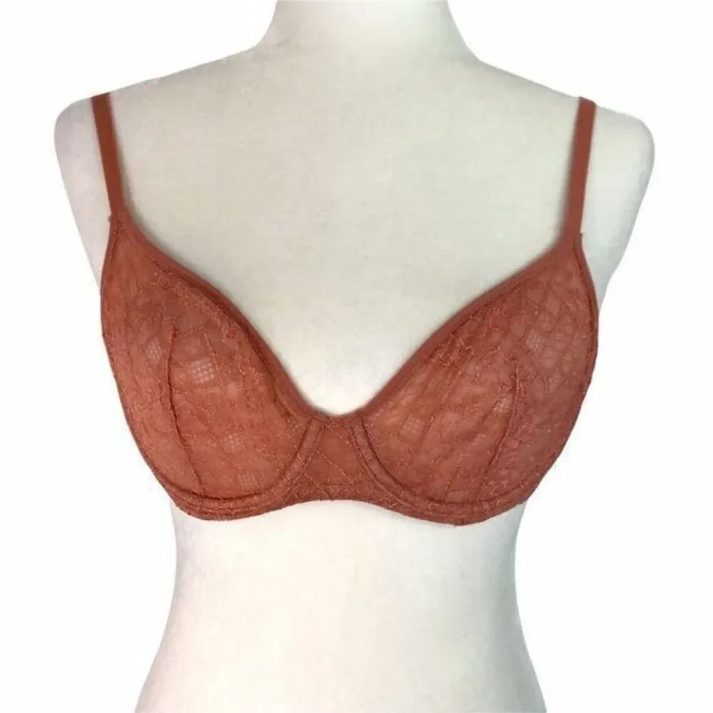 Victoria’s Secret unlined lace Demi, underwire 34C